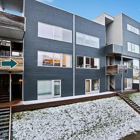 Sentral Leilighet, 2 Soverom, Opptil 5 Personer Apartment