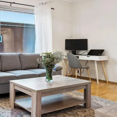 Leilighet Sentral Leilighet, 2 Soverom, Opptil 5 Personer *
