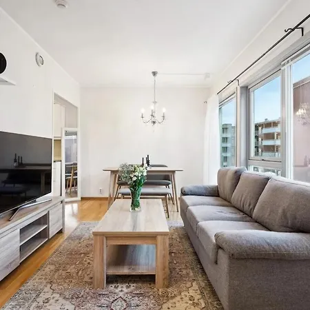 Sentral Leilighet, 2 Soverom, Opptil 5 Personer *