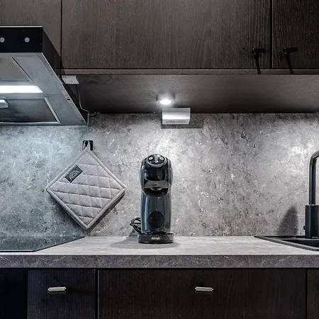 For Groups & Families - Near Centre & Rooftop Terrace! Apartment *