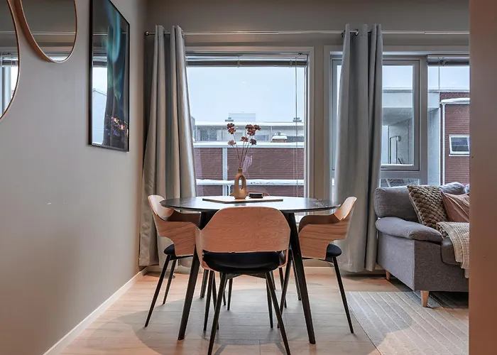 Apartment For Groups & Families - Near Centre & Rooftop Terrace! *