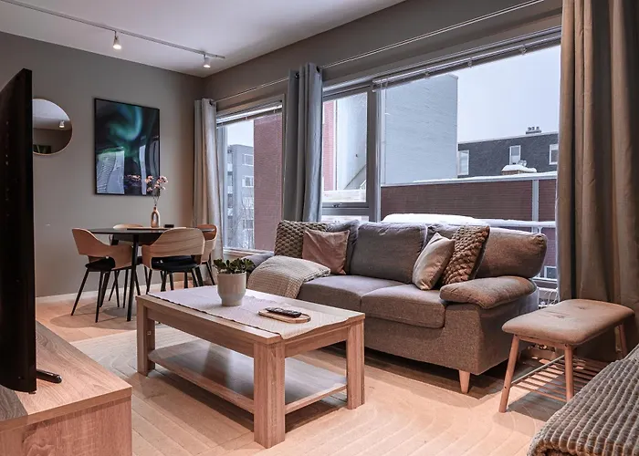 For Groups & Families - Near Centre & Rooftop Terrace! Апартаменты